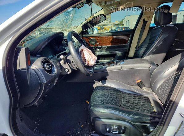 SAJWA2G79G8W01300 2016 JAGUAR XJL Белый Вид салона спереди