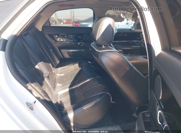 SAJWJ1CD0G8V92072 2016 JAGUAR XJ Белый Вид наклейки с VIN-кодом