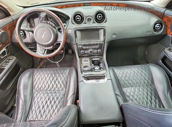 SAJWJ2GD3G8W03257 2016 JAGUAR XJL Silver Vista del salpicadero