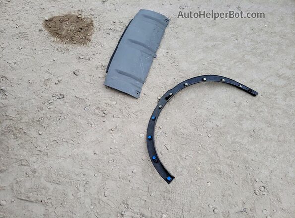 SALCP2RX3JH749116 2018 LAND ROVER DISCOVERY White Widok naklejki z numerem VIN