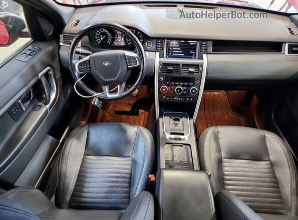 SALCT2BG0GH586522 2016 LAND ROVER DISCOVERY Red Widok deski rozdzielczej