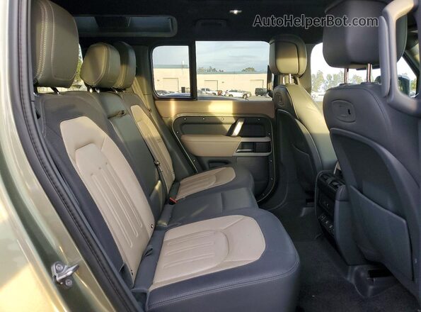 SALE37RU6M2037603 2021 LAND ROVER DEFENDER Green Rear interior view