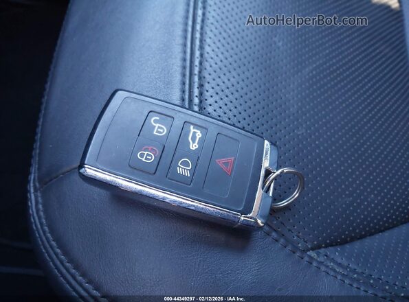 SALE9EEUXL2005924 2020 LAND ROVER DEFENDER Серебряный Вид панели приборов