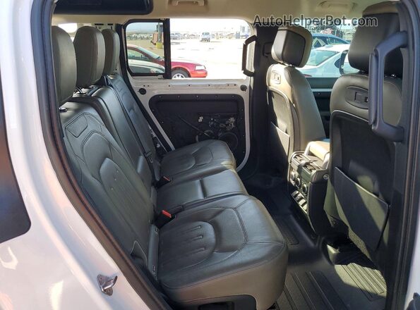 SALEJEEX2L2021570 2020 LAND ROVER DEFENDER Белый Вид задней части салона