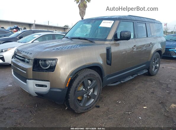 SALEJFFU7S2453063 2025 LAND ROVER DEFENDER Коричневый Передняя левая четверть