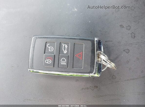 SALEJFFU7S2453063 2025 LAND ROVER DEFENDER Коричневый Вид панели приборов