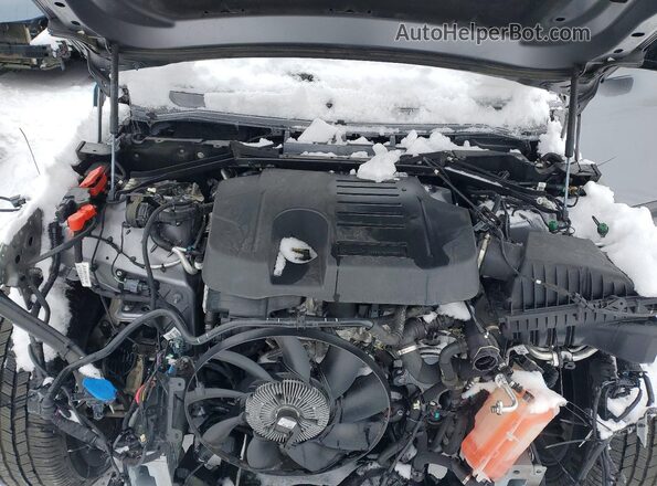 SALEPFEU3P2235841 2023 LAND ROVER DEFENDER Silver Widok komory silnika