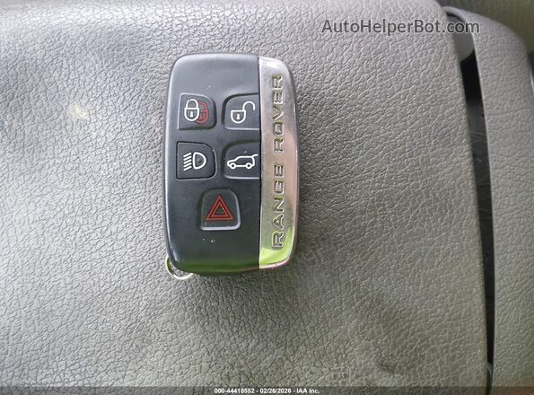 SALGS2FV2HA358836 2017 LAND ROVER RANGE ROVER White Widok deski rozdzielczej