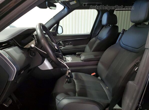SALKP9E93SA296542 2025 LAND ROVER RANGE Черный Вид салона спереди