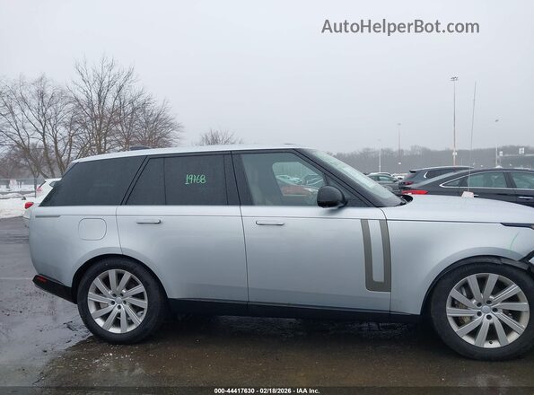 SALKP9FU9SA301715 2025 LAND ROVER RANGE ROVER Silver Rear interior view