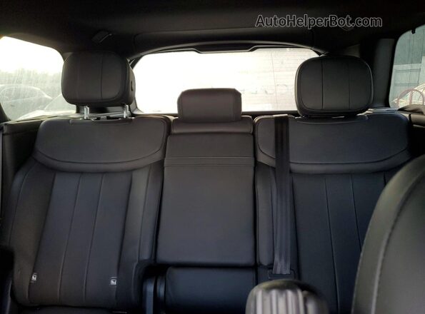 SALKP9FUXPA021227 2023 LAND ROVER RANGE Silver Widok tylnych siedzeń