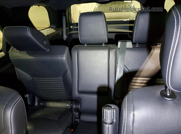 SALRL2EX8R2487703 2024 LAND ROVER DISCOVERY Gray Widok tylnych siedzeń