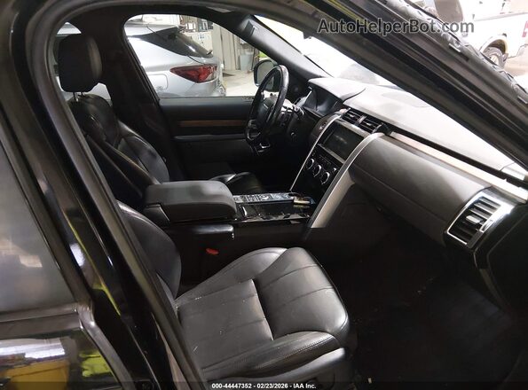 SALRR2RV8JA056764 2018 LAND ROVER DISCOVERY Черный Вид салона спереди