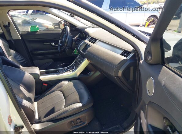 SALVP2BG0GH123082 2016 LAND ROVER RANGE ROVER EVOQUE Белый Вид салона спереди