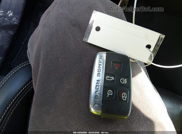 SALYL2EX4KA794986 2019 LAND ROVER RANGE ROVER VELAR Черный Вид панели приборов