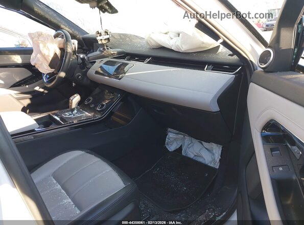 SALZL2FX7PH204250 2023 LAND ROVER RANGE ROVER EVOQUE White Widok wnętrza z przodu