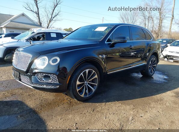 SJAAC2ZV6JC017909 2018 BENTLEY BENTAYGA Черный Передняя левая четверть