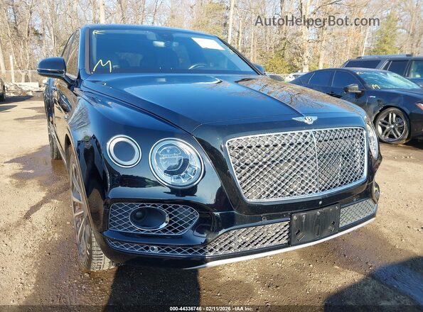 SJAAC2ZV6JC017909 2018 BENTLEY BENTAYGA Черный Вид спереди