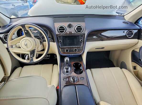 SJAAM2ZV0KC024966 2019 BENTLEY BENTAYGA Черный Вид панели приборов