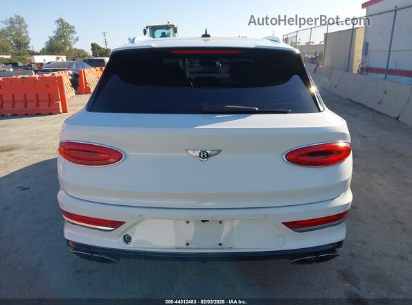 SJAAM2ZV6MC035120 2021 BENTLEY BENTAYGA Белый 