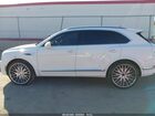 2021 Bentley Bentayga V8 Белый vin: SJAAM2ZV6MC035120