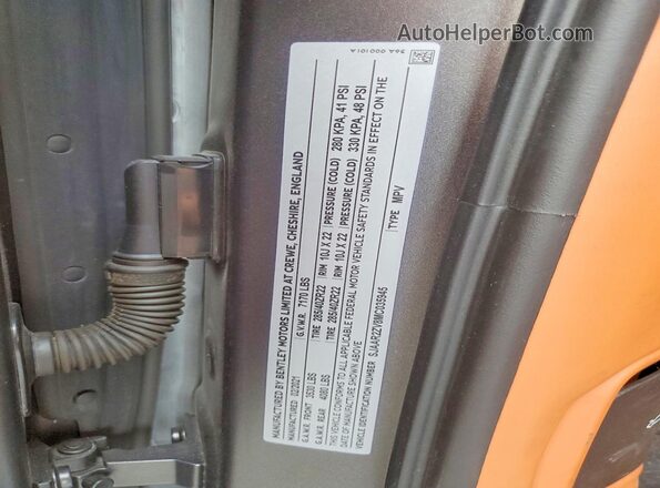 SJAAR2ZV8MC035945 2021 BENTLEY BENTAYGA Серебряный Панорамный вид салона 360°
