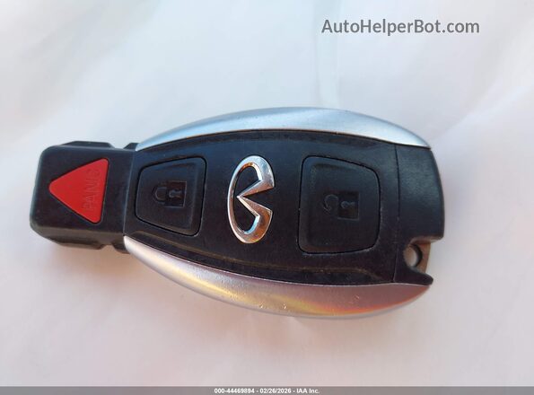 SJKCH5CP7KA008697 2019 INFINITI QX30 Gray Widok deski rozdzielczej