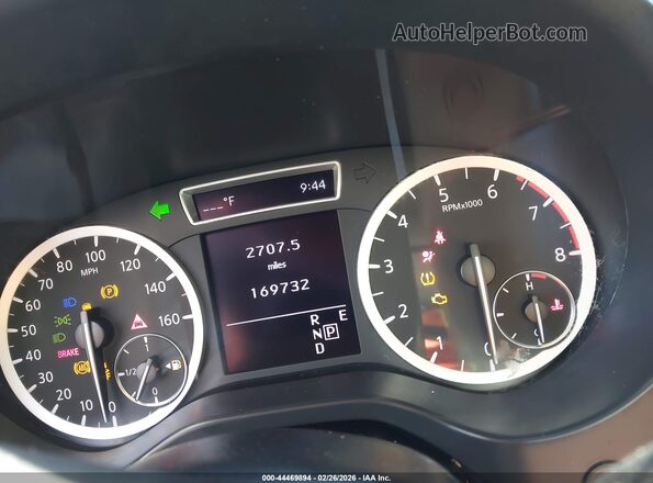 SJKCH5CP7KA008697 2019 INFINITI QX30 Gray Widok tylnych siedzeń