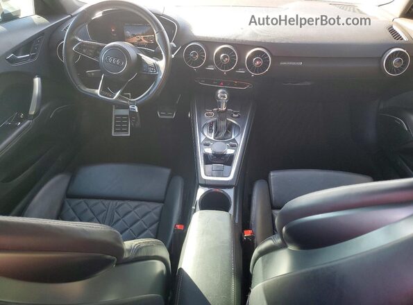 TRUC1AFV5J1014447 2018 AUDI TT Серый Вид панели приборов