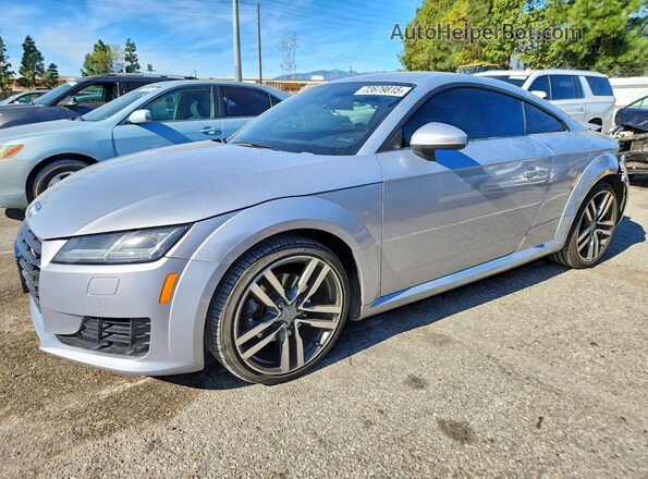 TRUC5AFV3H1012159 2017 AUDI TT Silver Առջևի ձախ երեք քառորդ տեսարան