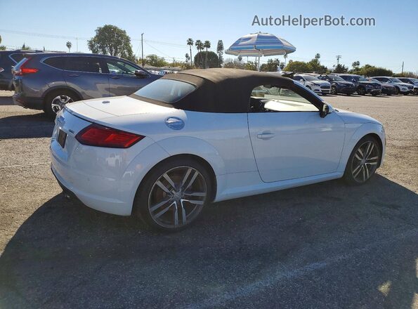 TRUT5CFV1J1007060 2018 AUDI TT White Rear right