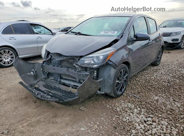 VNKKTUD3XGA070970 2016 TOYOTA YARIS Серый Передняя левая четверть
