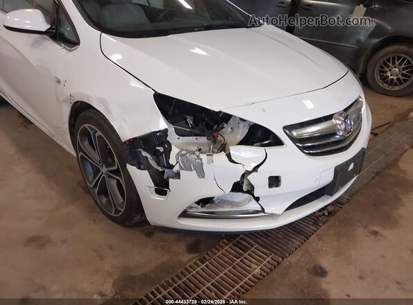 W04WH3N55JG042160 2018 BUICK CASCADA Желтый Вид спереди