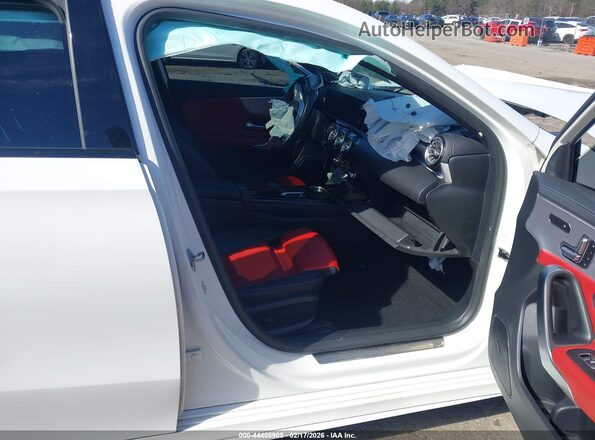 W1K3G4EB0MJ269440 2021 MERCEDES-BENZ A 220 White Vista interior delantera