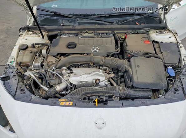 W1K3G4EB0MJ273553 2021 MERCEDES-BENZ A White უკანა სალონის ხედი