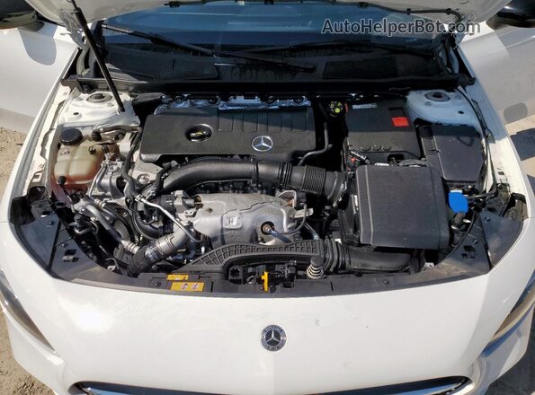 W1K3G4EB5NJ357384 2022 MERCEDES-BENZ A Белый Вид задней части салона