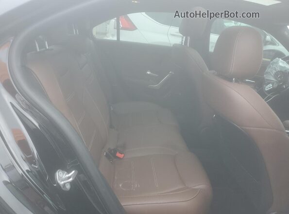 W1K3G4EB6NJ364330 2022 MERCEDES-BENZ A Черный Вид задних сидений