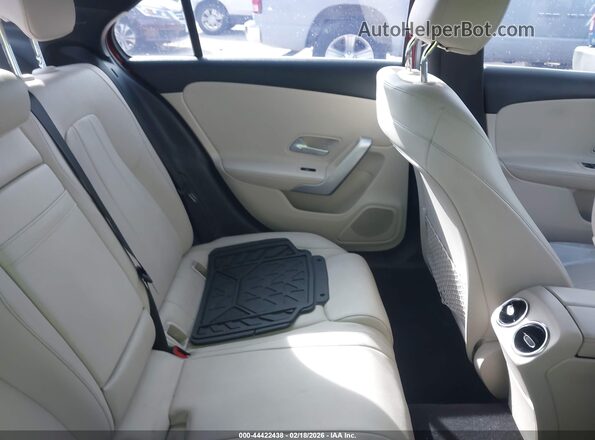 W1K3G4EB7LW047866 2020 MERCEDES-BENZ A 220 Red Vista de la etiqueta del VIN
