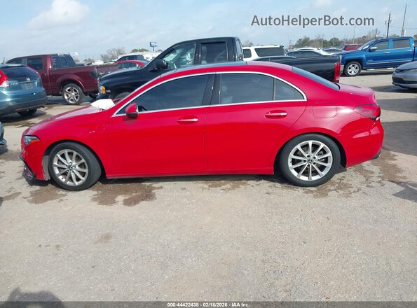W1K3G4EB7LW047866 2020 MERCEDES-BENZ A 220 Red Vista interior de 360 grados