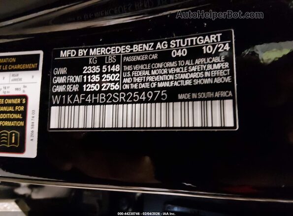 W1KAF4HB2SR254975 2025 MERCEDES-BENZ C-CLASS Black Vista del compartimento del motor