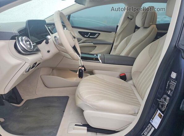 W1KCG2DB8NA013747 2022 MERCEDES-BENZ EQS Синий Вид салона спереди