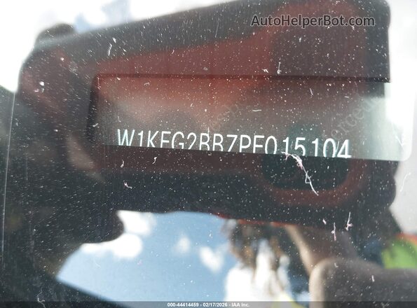 W1KEG2BB7PF015104 2023 MERCEDES-BENZ EQE 350 Черный Вид подкапотного пространства