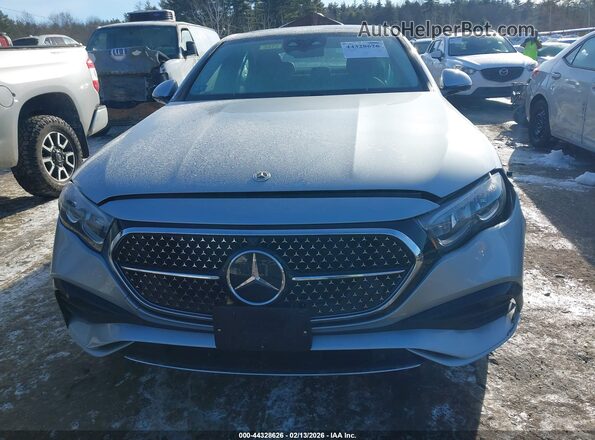 W1KLF4HB9SA146294 2025 MERCEDES-BENZ E-CLASS Silver Vista interior trasera