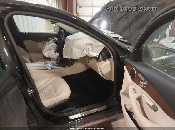 W1KWF8EB5MR649043 2021 MERCEDES-BENZ C-CLASS Black Вид салону спереду