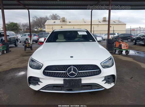 W1KZF8DB4PB113440 2023 MERCEDES-BENZ E-CLASS Белый Вид задней части салона