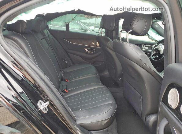 W1KZF8DB6PB170917 2023 MERCEDES-BENZ E Black Widok tylnych siedzeń