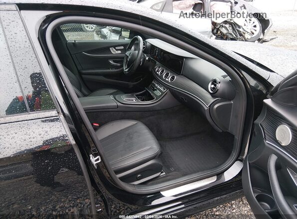 W1KZF8DB7MA925798 2021 MERCEDES-BENZ E-CLASS Черный Вид салона спереди