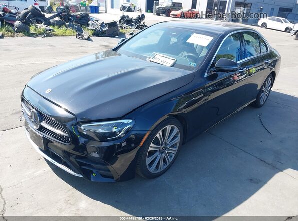 W1KZF8DBXNB081641 2022 MERCEDES-BENZ E-CLASS Черный Передняя левая четверть
