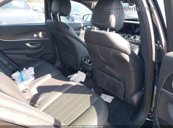 W1KZF8DBXNB081641 2022 MERCEDES-BENZ E-CLASS Черный Вид наклейки с VIN-кодом