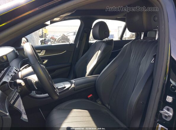 W1KZF8DBXNB081641 2022 MERCEDES-BENZ E-CLASS Черный 